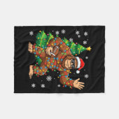 Santa Bigfoot Christmas Tree Funny Football Sasqua Fleece Deken (Voorkant (Horizontaal))