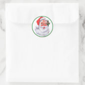 Santa Claus met rode en groene envelop Ronde Sticker (Tas)
