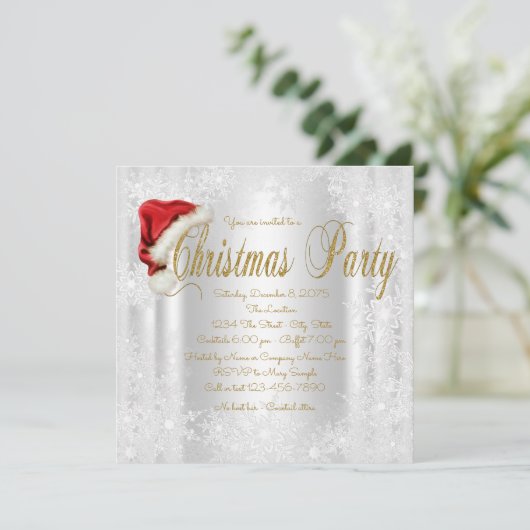 Santa Hat Snowflake Noël Invitations (Debout devant)