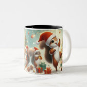 Santa Hat Squirrel Célébration Café Mug (Devant droit)