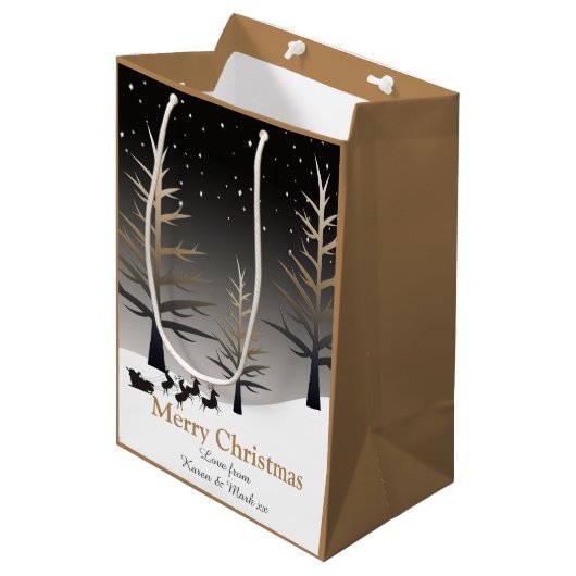 Santa Sleigh en Tree Silhouette op maat Medium Cadeauzakje (Voorkant Gekanteld)