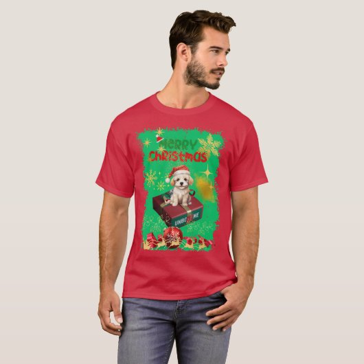 Santa's Dog Zittend om het geschenk te bekijken T-shirt (Voorkant volledig)