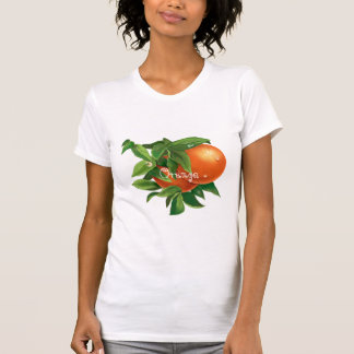 Sappig oranje sinaasappel met waterdruppels t-shirt
