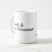 Sarah et la tasse de dinosaure (Devant gauche)