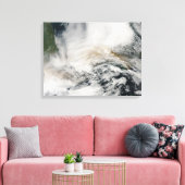 Sarychev Peak blaast door het Zee van Okhotsk Canvas Afdruk (Insitu (Woonkamer))