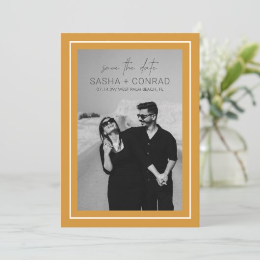 Sasha Marigold Moderne bruiloft Save The Date (Staand voorkant)