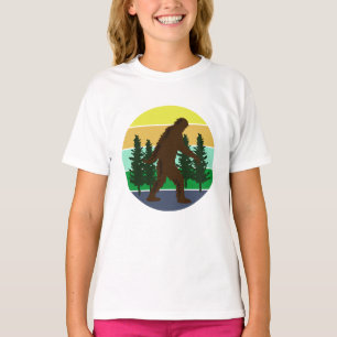 Sasquatch Believer Sunset Bigfoot T-shirt