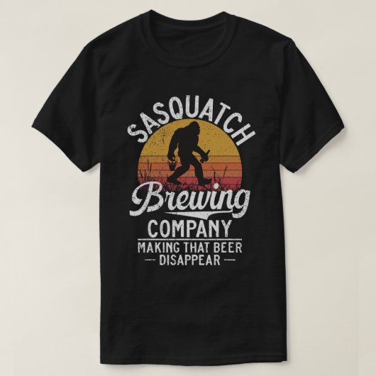 Sasquatch Brewing Company die die bietenappe doet  T-shirt (Design voorkant)