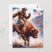 Sasquatch rijdt op een rodeo-stier fantasiekunst briefkaart (Voorkant / Achterkant)