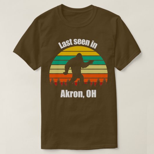 Sasquatch seti laatst gezien in Akron Ohio in Y T-shirt (Design voorkant)