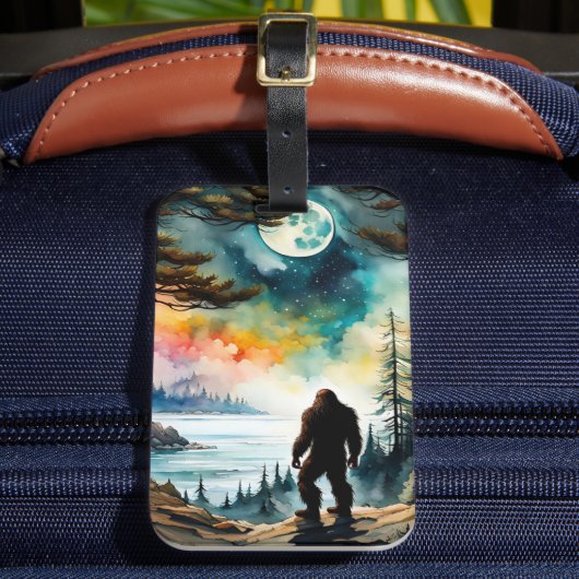 Sasquatch Staand op Ridge met uitzicht op de oceaa Bagagelabel (Voorkant Insitu 2)