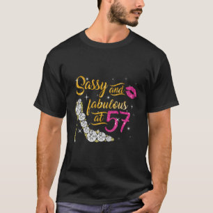 Sassy en geweldig bij 57 57th Shoes T-shirt