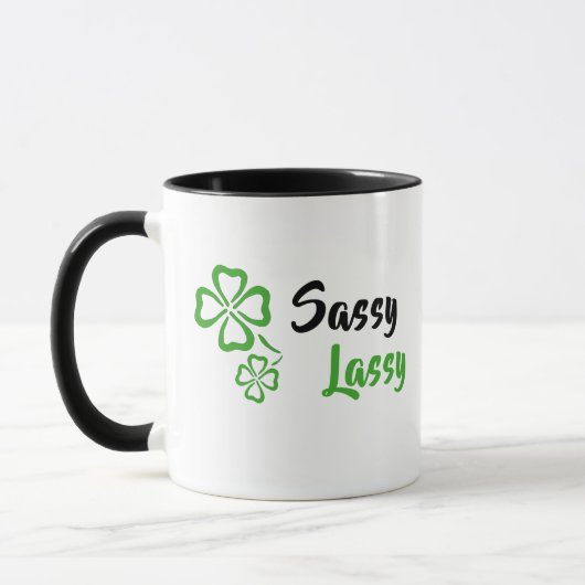 Sassy Lassy avec Mug Shamrock (Gauche)