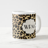 Sassy Leopard Print Monogramed Jumbo Beker (Voorkant rechts)