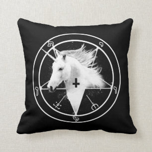 Satanic Unicorn Pillow Kussen