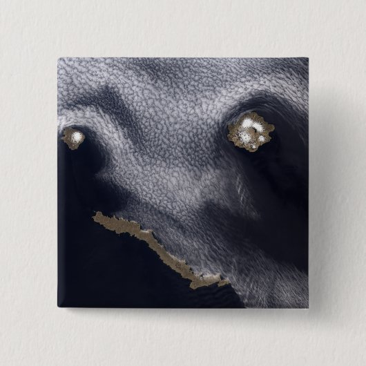 Satelliet-afbeelding van het eiland Semisopochnoi Vierkante Button 5,1 Cm (Voorkant)