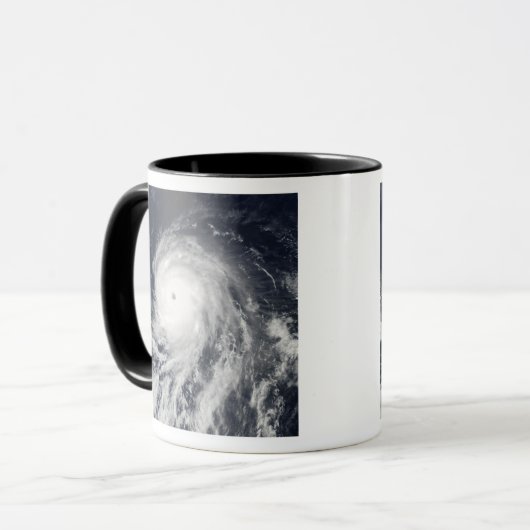 Satelliet-uitzicht van de orkaan Celia Mok (Voorkant links)