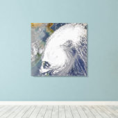 Satellietafbeelding van een tyfoon canvas afdruk (Insitu (Houten vloer))