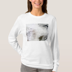 Satellietuitzicht van een massaal winterstorm bove t-shirt