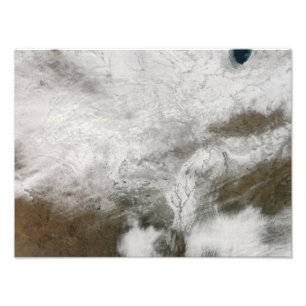 Satellietuitzicht van een zwaar winterstorm foto afdruk