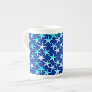 Satin sterren, bleek blauw op kobalt porselein kop