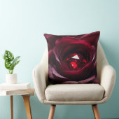 Satinheart Rouge – Ruby Rose Pillow Kussen (Stoel)