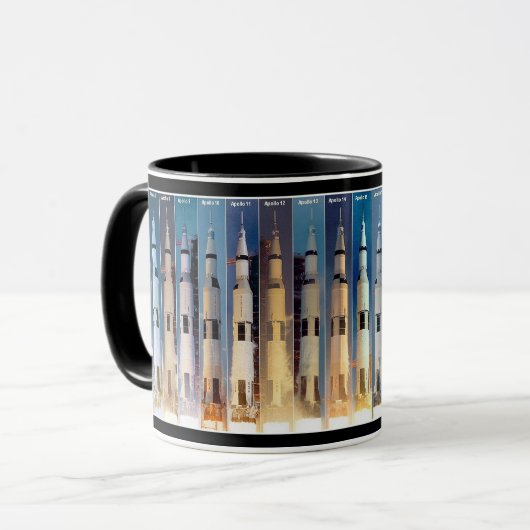 Saturn V Moon Rocket Launches Mok (Voorkant links)