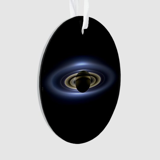 Saturne Éclipse le Soleil de Cassini Orbiter (devant)