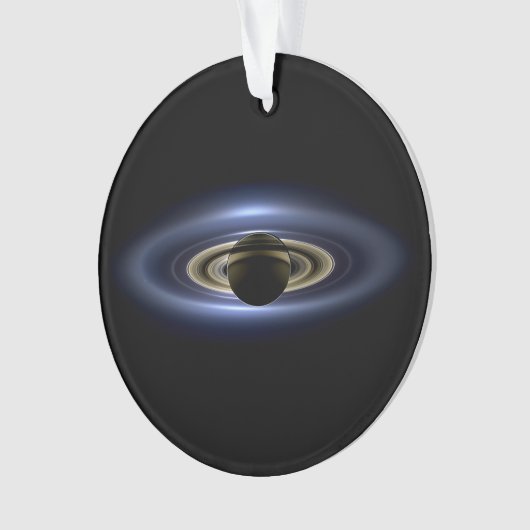 Saturne Éclipse le Soleil de Cassini Orbiter (devant)