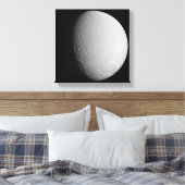 Saturnus's maan Dione 2 Canvas Afdruk (Insitu (Slaapkamer))
