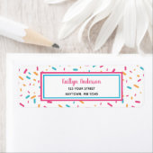 Saupoudrer de confettis colorés | Étiquette d'adre (En situation)