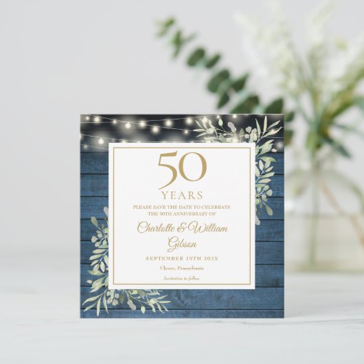 Save The Date 50e anniversaire Rustic Wood Lights Foliage Carré (Debout devant)