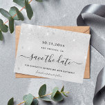 Save The Date Anniversaire fête argent parties scintillant enreg<br><div class="desc">Une petite fille et tendance Enregistrer la carte Date pour une fête d'anniversaire de 40e (ou tout âge). Un arrière - plan moderne faux argenté décoré avec de la poussière de parties scintillant. Personnalisez et ajoutez une date et un nom/âge 40. Lettres de couleur noire. Le texte : Save the...</div>
