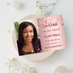 Save The Date Anniversaire rose vif photo enregistrer la date<br><div class="desc">Ajoutez une photo de taille verticale. Couleur arrière - plan rose vif,  décorée d'étoiles. Personnalisez et ajoutez un nom et les détails.</div>