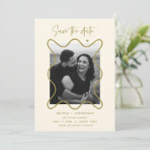 Save The Date Annonce de mariage de couple heureux pour réserver (Debout devant)
