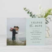 Save The Date Annonce de report de mariage Modern Sage (Debout devant)