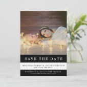 Save The Date Annonce de sauvegarde rayée de la date (Debout devant)