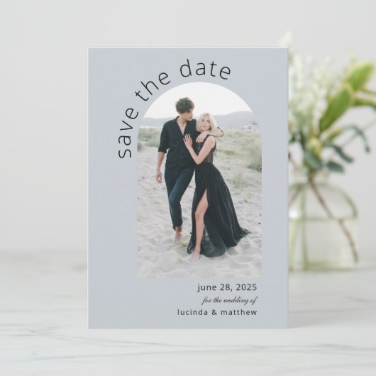 Save The Date Arc moderne Enregistrer la date avec photo et code (Debout devant)