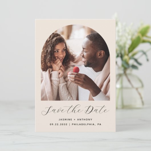 Save The Date Arc photo Boho minimal Script Beige (Debout devant)
