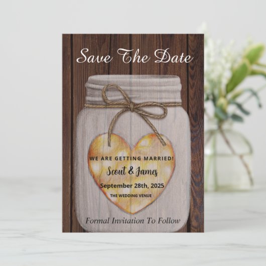 Save The Date Arrière - plan en bois avec Coeur Mason Jar (Debout devant)