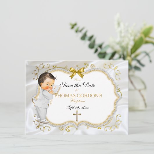 Save The Date Baby Boy Baptism Enregistrer Date Croix d'Or Blanc (Debout devant)