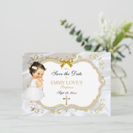 Save The Date Baptême de fille Bébé Enregistrer Date Croix d'or (Debout devant)