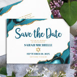 Save The Date Bat mitzvah Moderne Turquoise Gold Agate Script<br><div class="desc">Assurez-vous que tous vos amis et parents pourront célébrer le Bat mitzvah de votre fille! Envoyez cette carte de faire-part cool, unique, moderne et personnalisée "Save the Date". Une typographie turquoise foncée et une fausse étoile dorée de David superposent un arrière - plan blanc simple et propre avec des roches...</div>