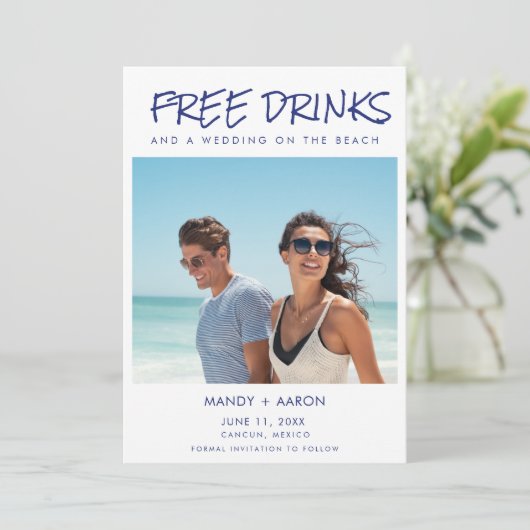 Save The Date Beachy Free Drinks Photo Destination Mariage (Debout devant)