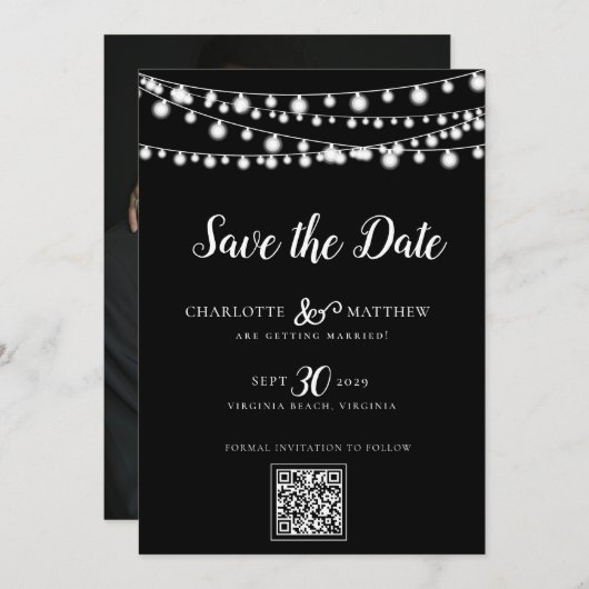 Save The Date Black White String Lights Script moderne Enregistr (Devant / Derrière)
