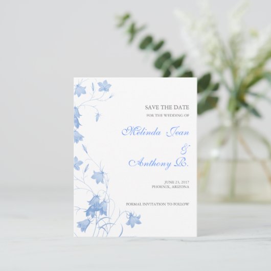 Save The Date Bluebells - Bleu Enregistrer la date (Debout devant)