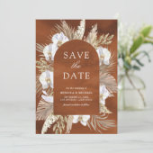 Save The Date Boho Pampas Orchidée blanche Mariage en terre cuit (Debout devant)