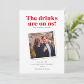 Save The Date Boissons aux nôtres Enregistrement de mariage drôl (Debout devant)