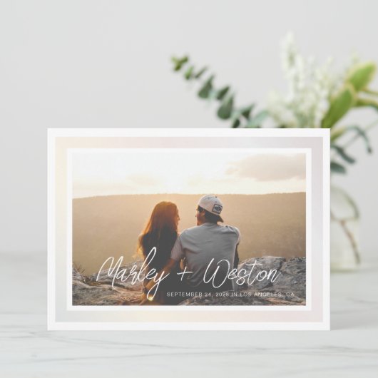 Save The Date Bordure en gras Nom manuscrit et photo (Debout devant)