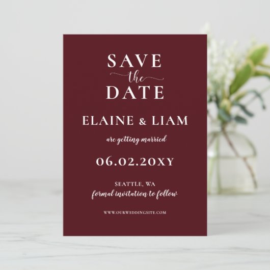 Save The Date Burgundy Simple Calligraphie Moderne Enregistrer L (Debout devant)